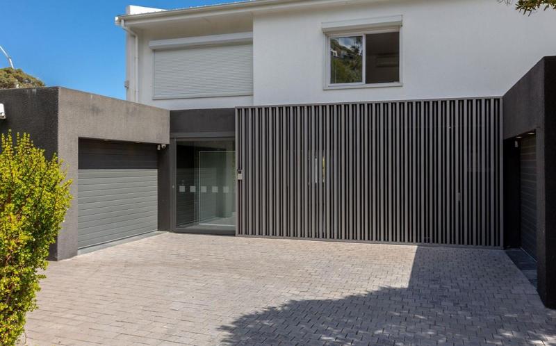 4 Bedroom Property for Sale in Llandudno Western Cape